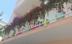 Apartments Dora